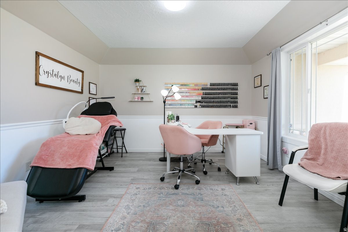 OAKWOOD EST - Residential