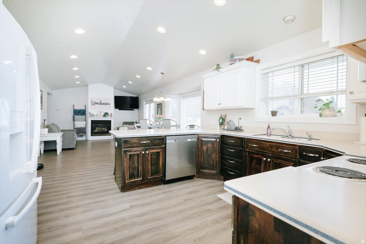 OAKWOOD EST - Residential