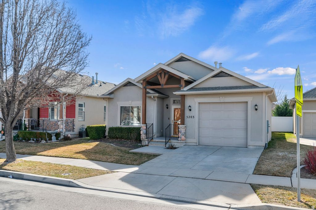 STONE CREEK - Residential