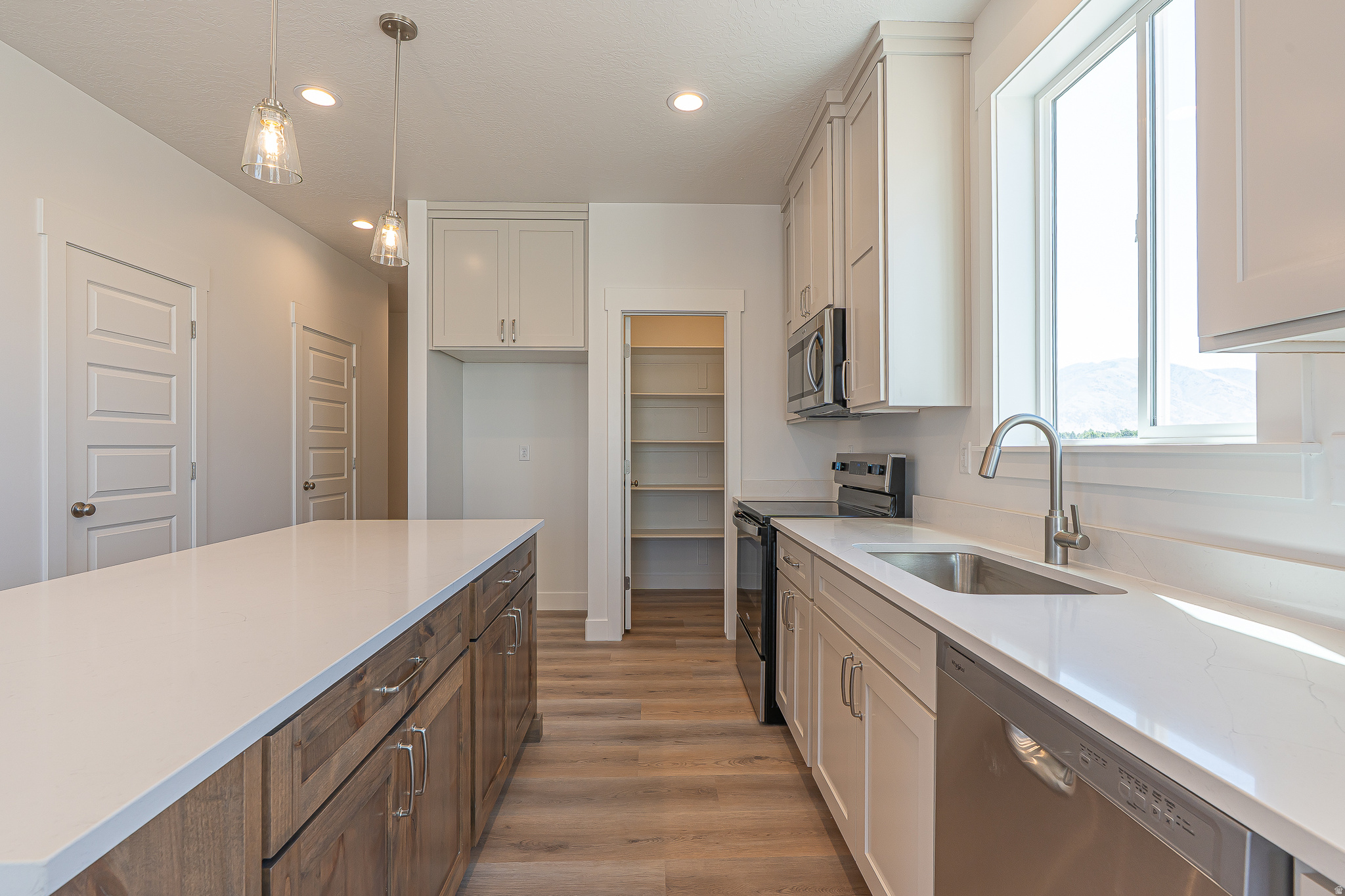 HERITAGE PARKWAY - Residential