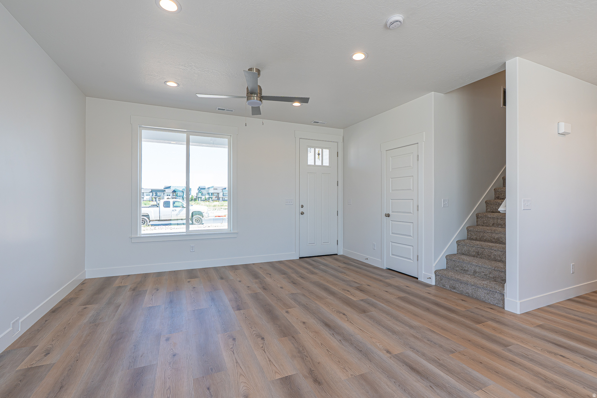 HERITAGE PARKWAY - Residential