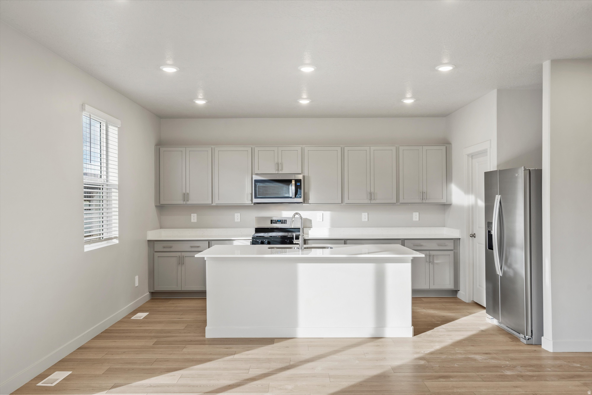 STRATTON ACRES - Residential