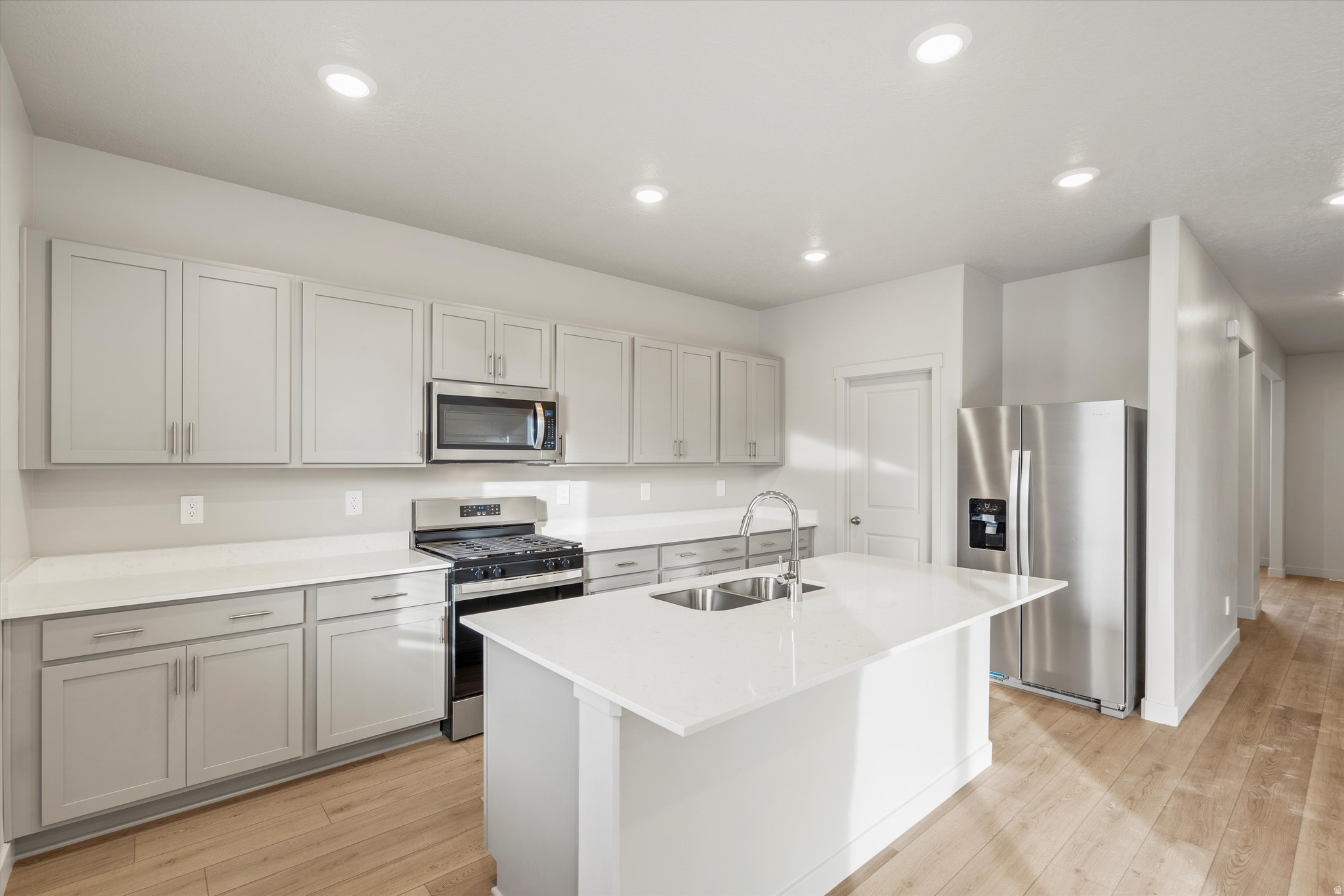 STRATTON ACRES - Residential