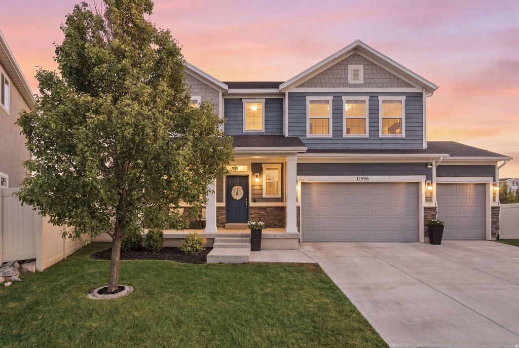 Photo of 11996 S WINDOW ARCH LN W, Herriman, UT 84096 (MLS # 2156310)