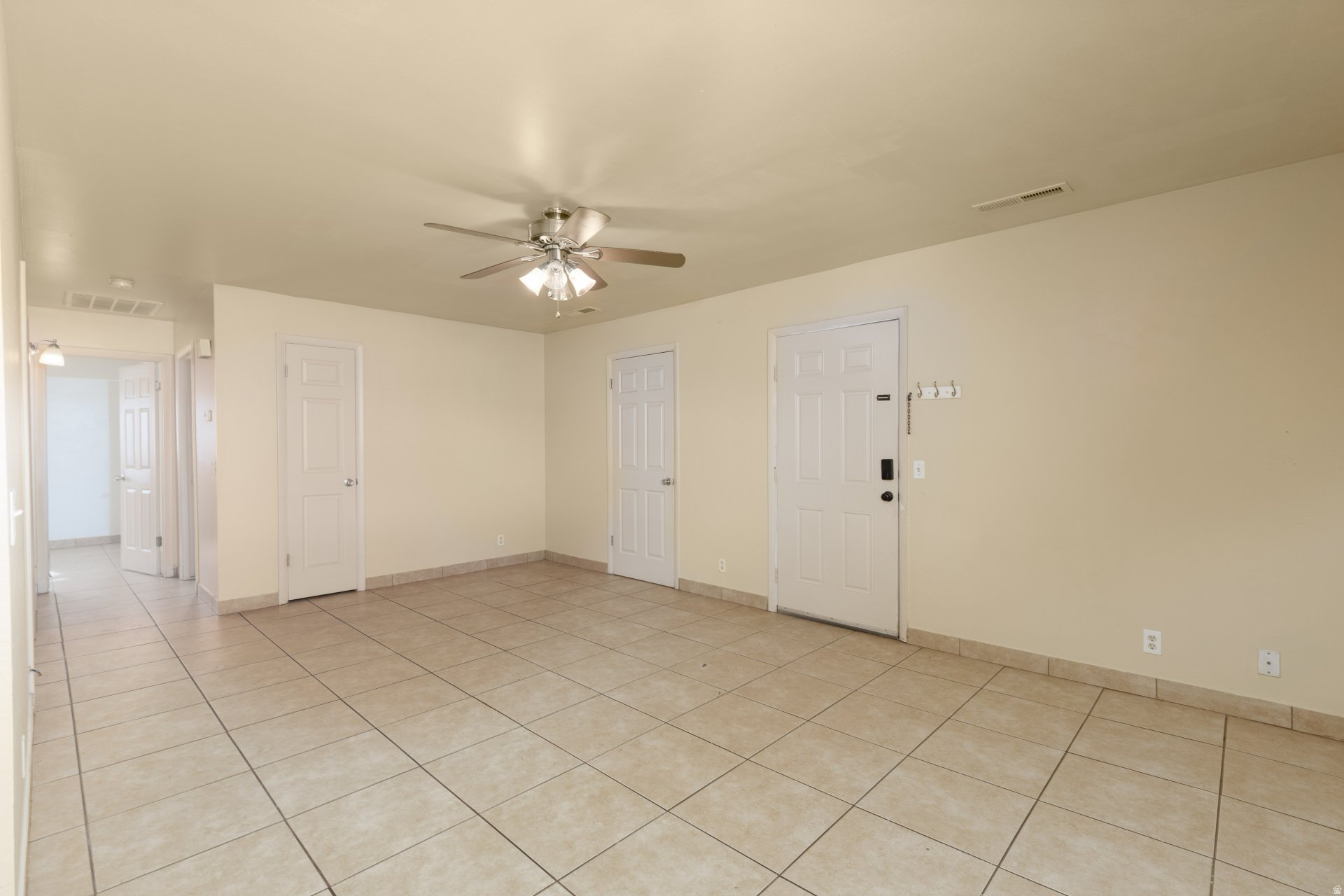 VISTA CONDO - Residential