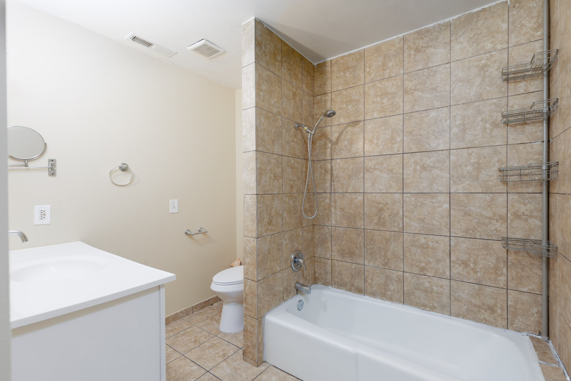 VISTA CONDO - Residential