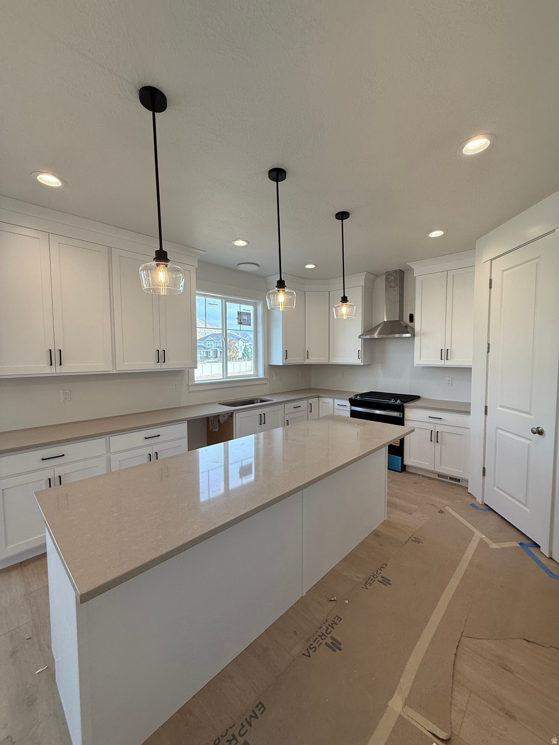 WHISPER ROCK PUD - Residential