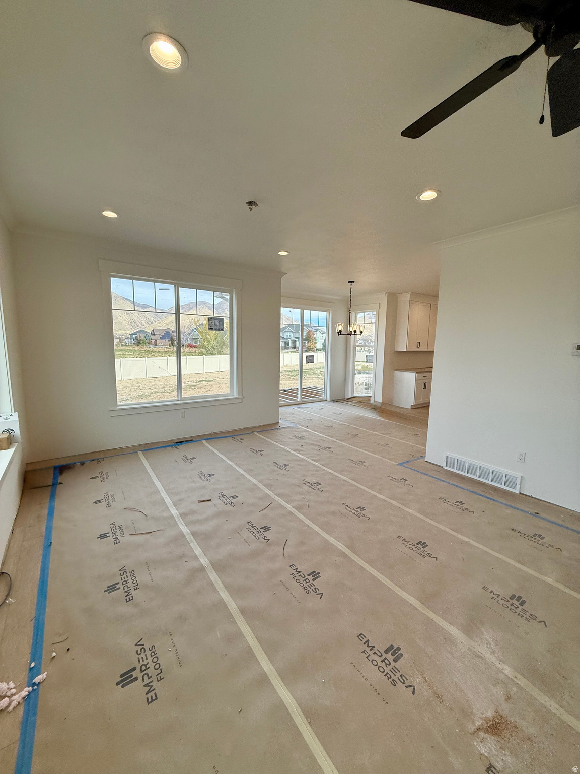 WHISPER ROCK PUD - Residential