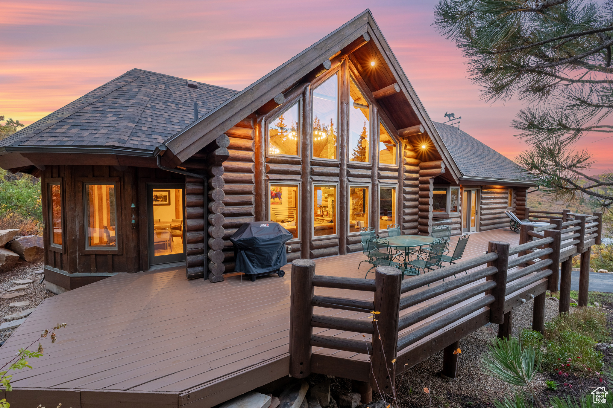 PINERIDGE - Residential