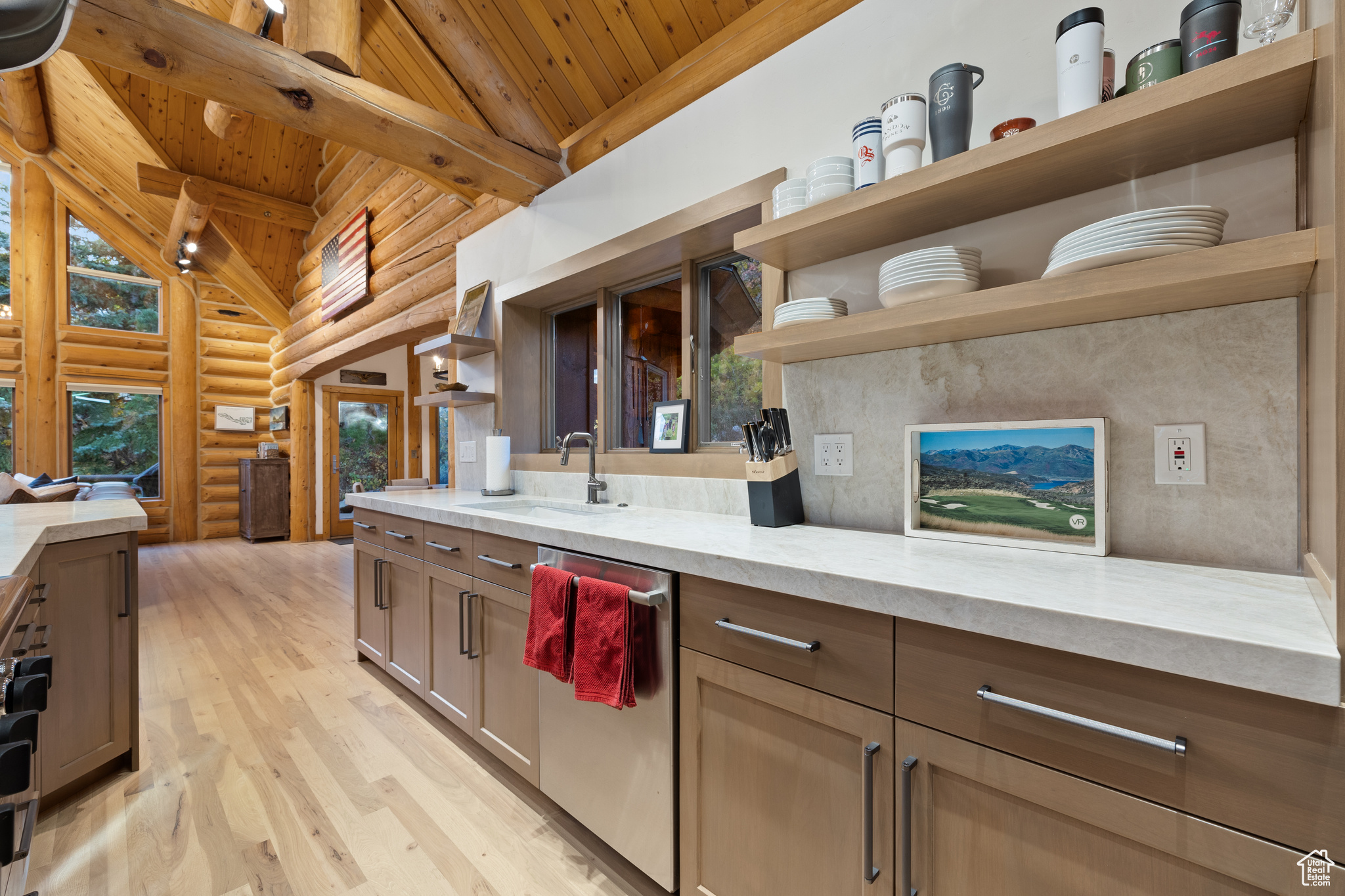 PINERIDGE - Residential
