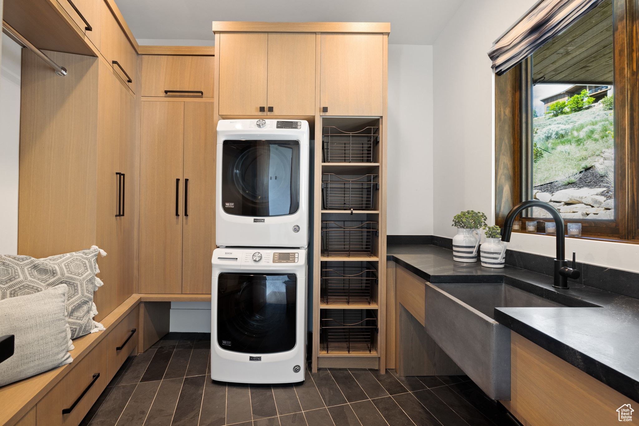 RED LEDGES - Residential