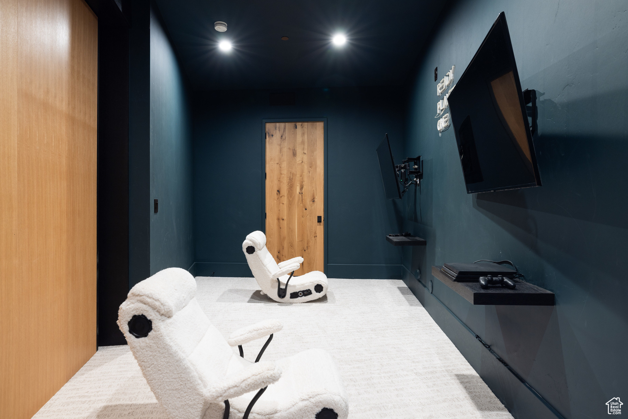 RED LEDGES - Residential