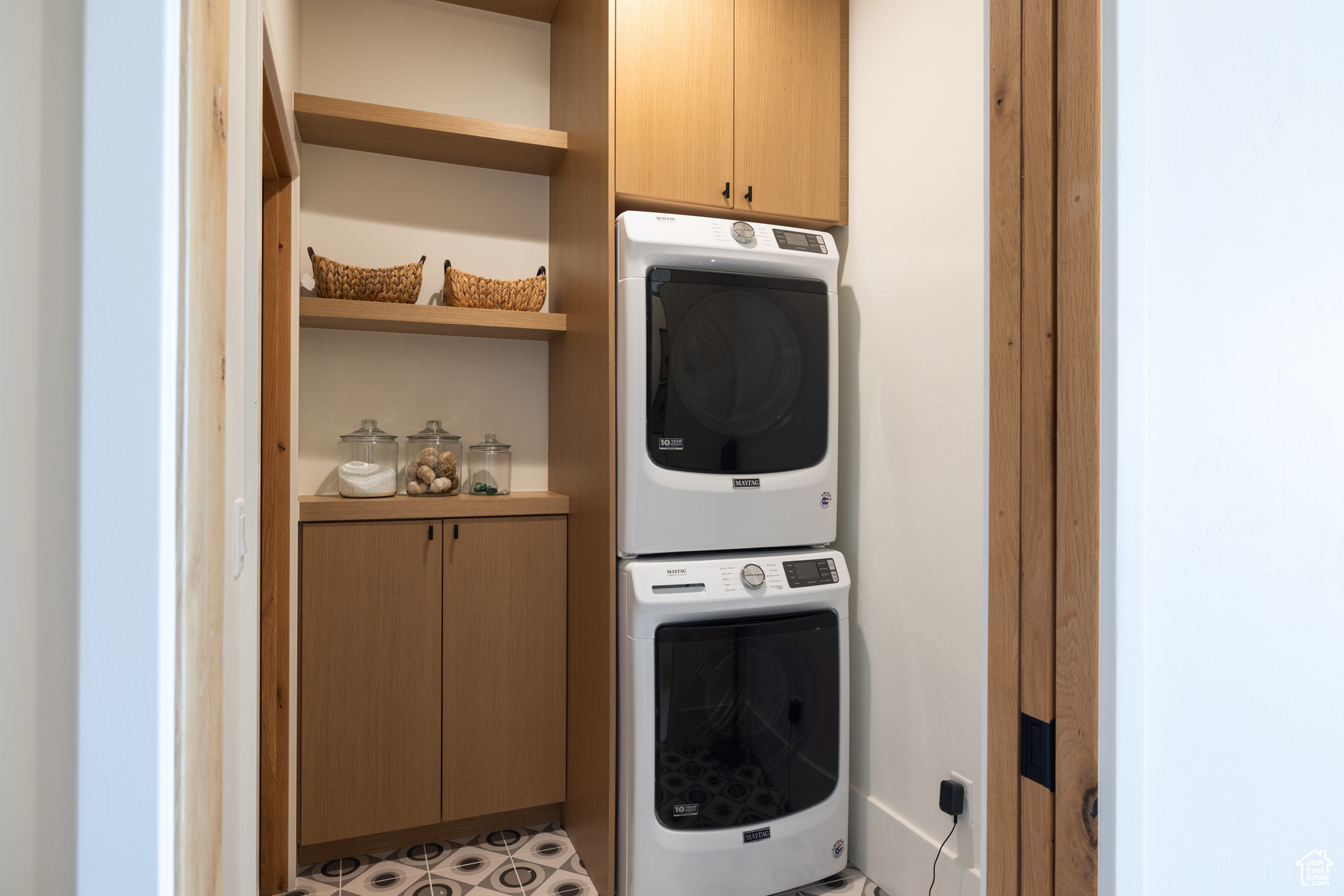 RED LEDGES - Residential