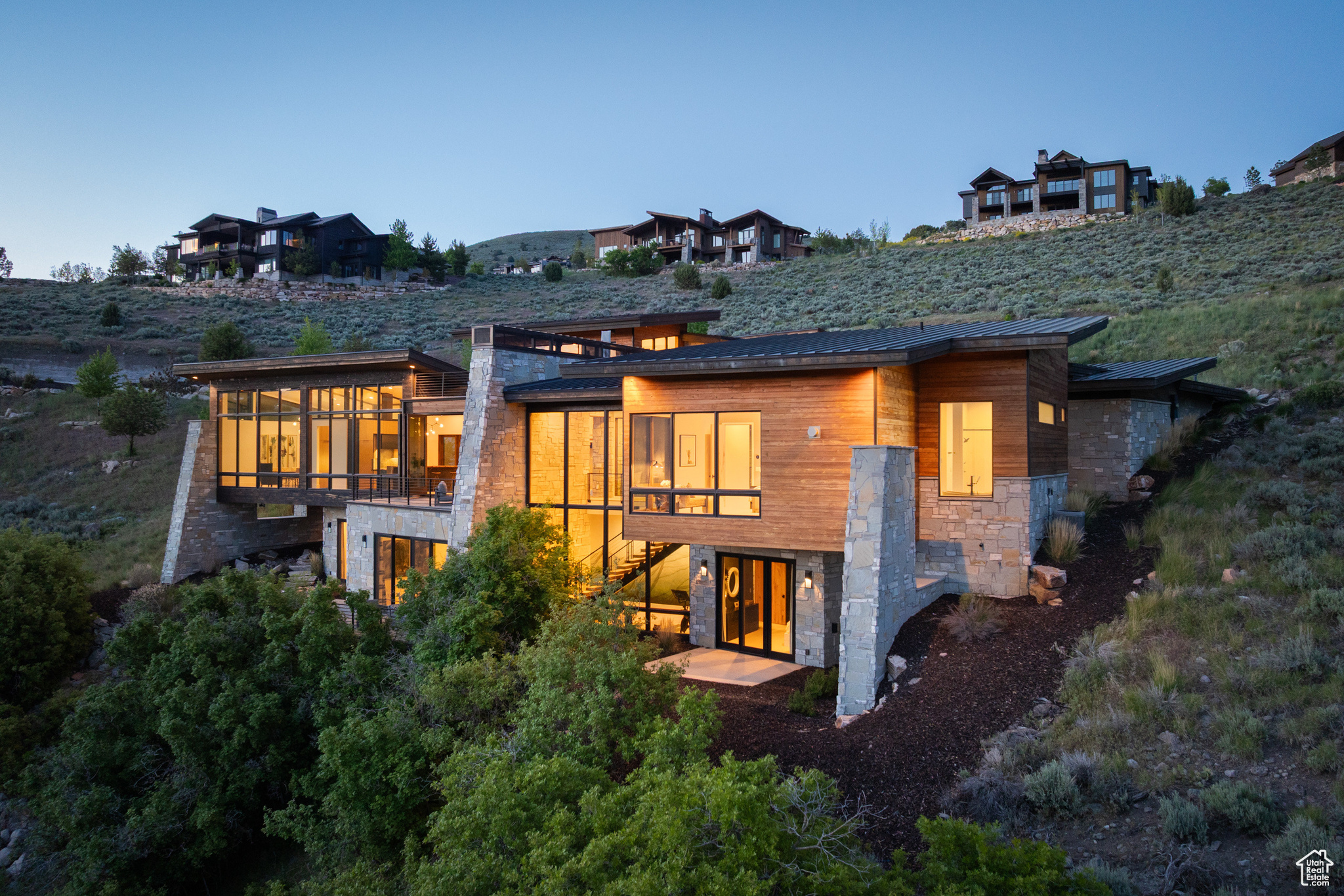 RED LEDGES - Residential