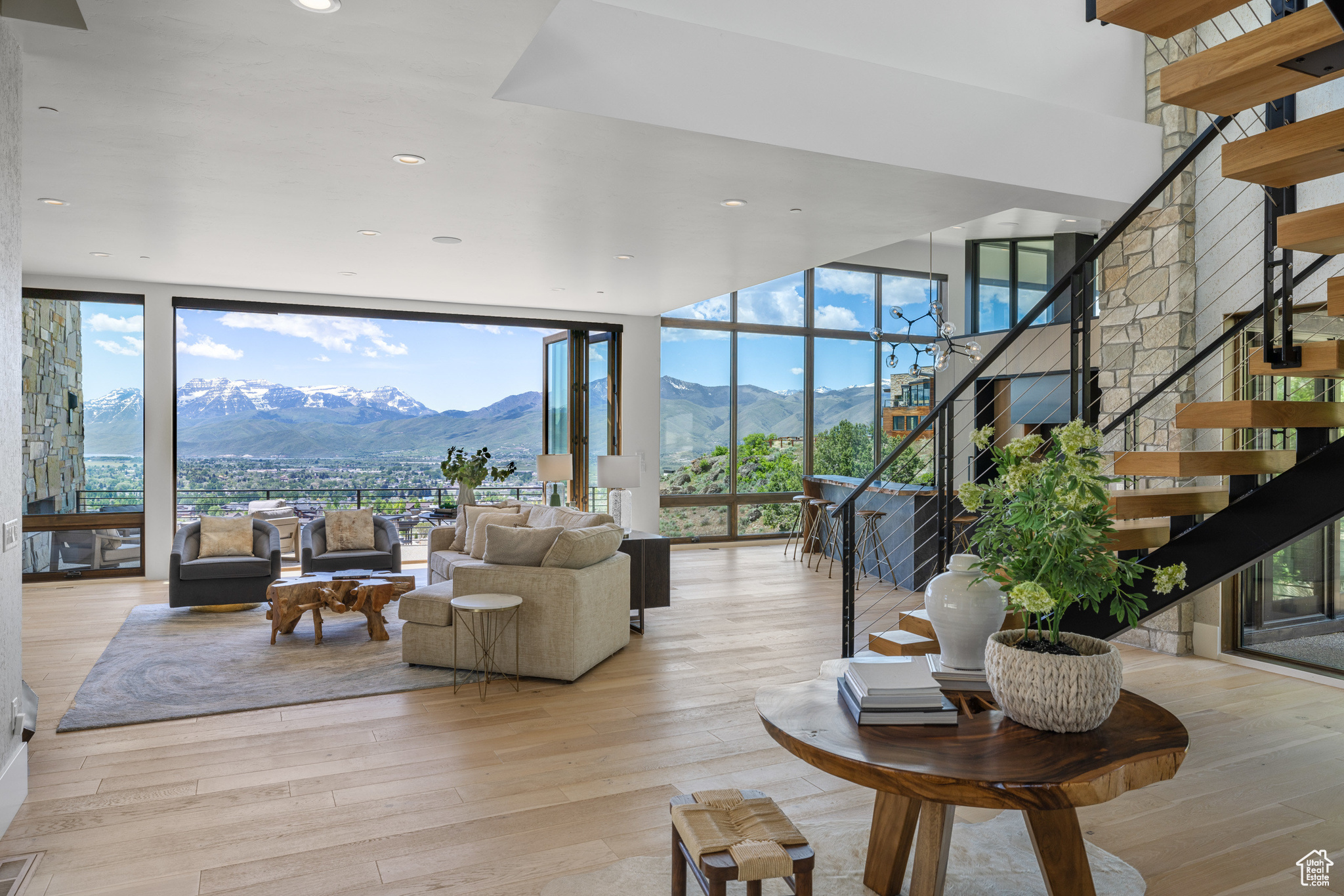 RED LEDGES - Residential