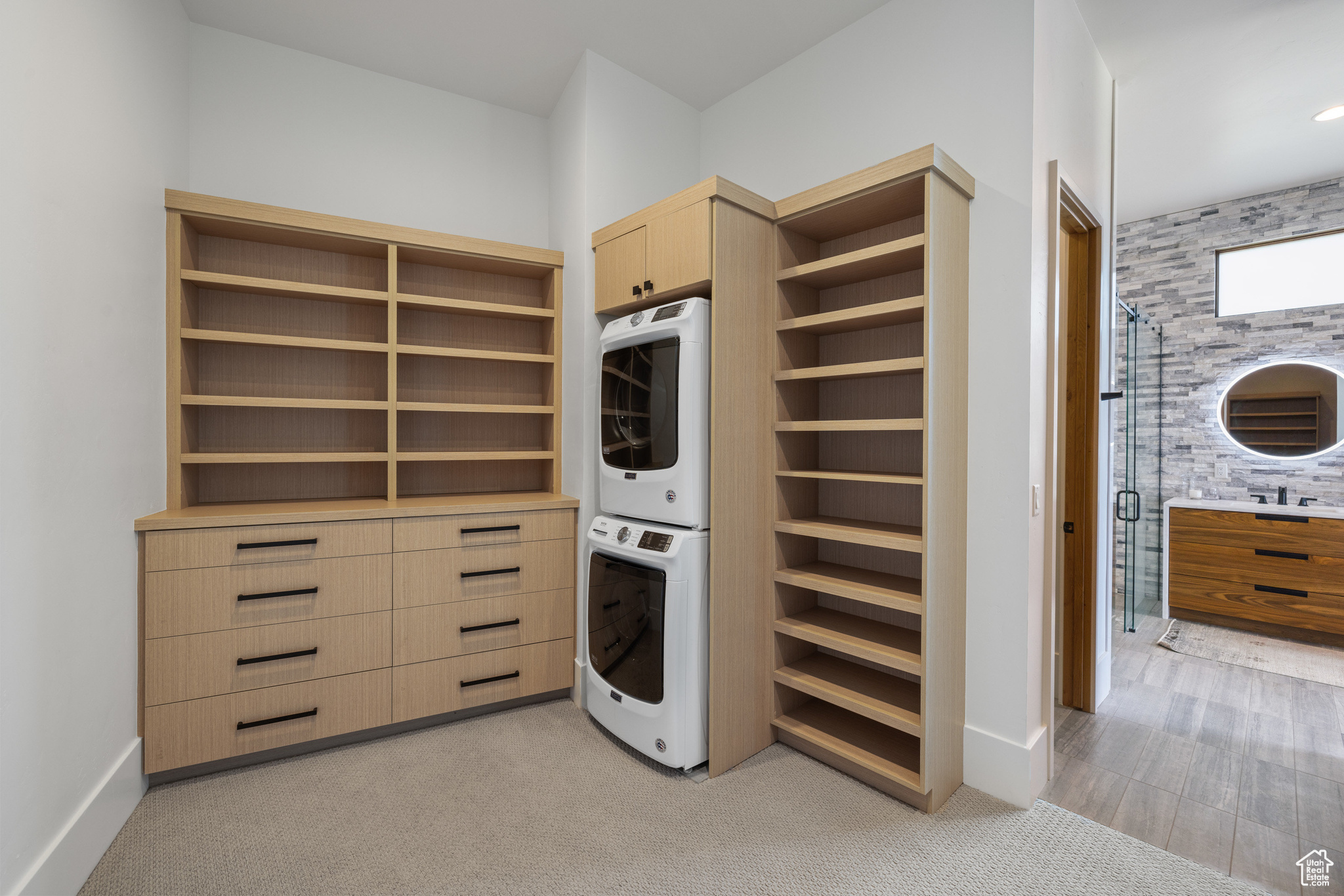 RED LEDGES - Residential