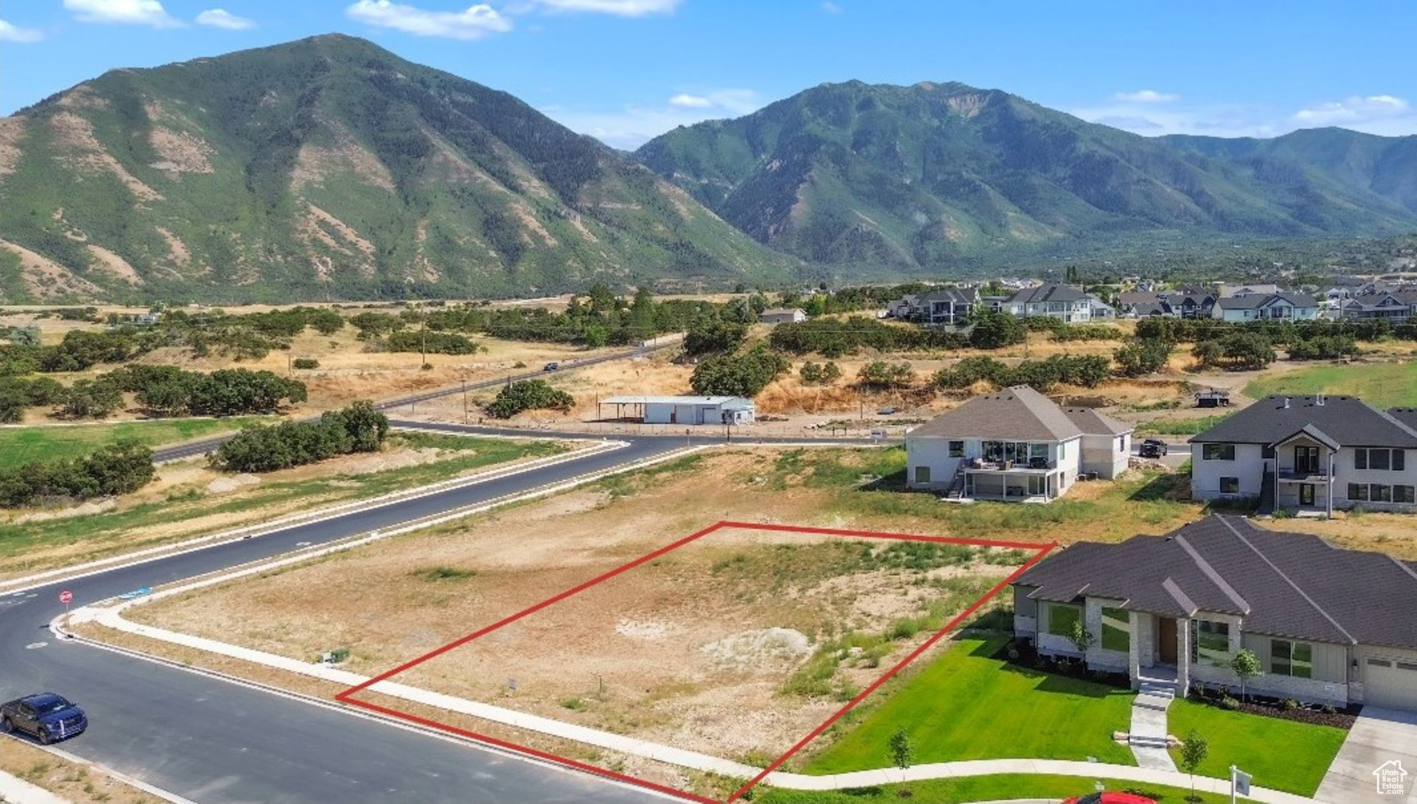 FOOTHILL RIDGE - Land