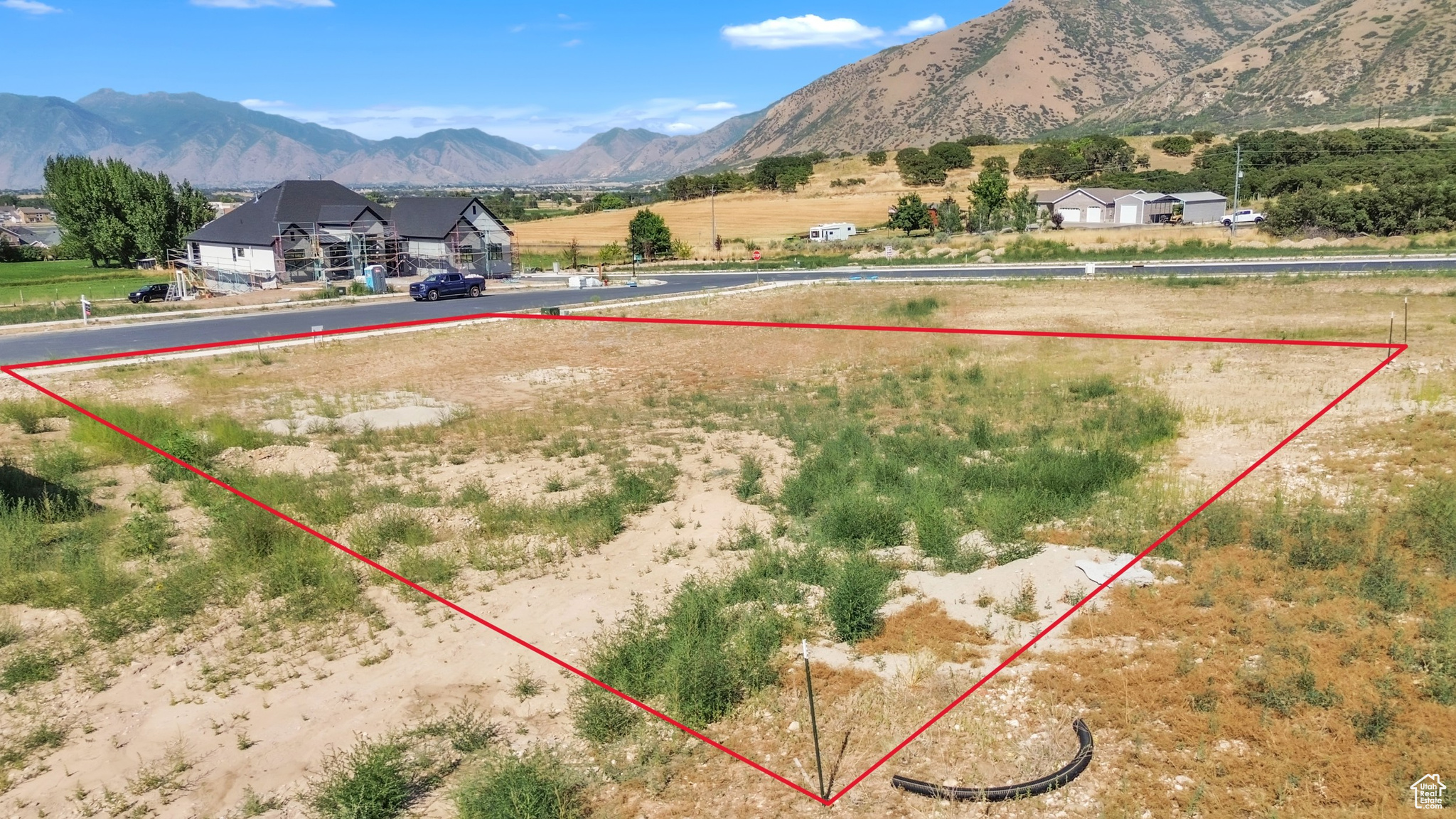 FOOTHILL RIDGE - Land