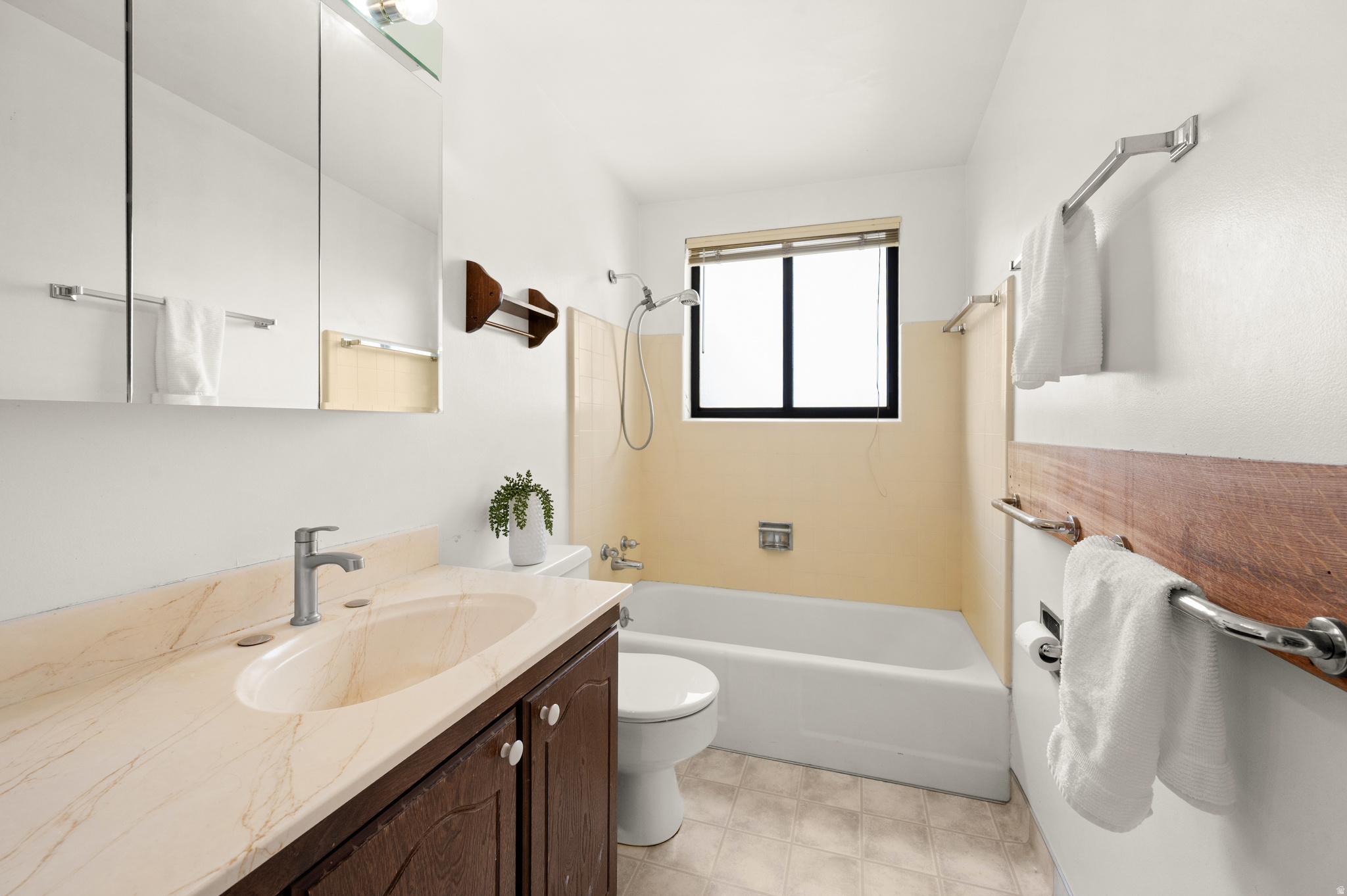 MAJESTIC HEI - Residential