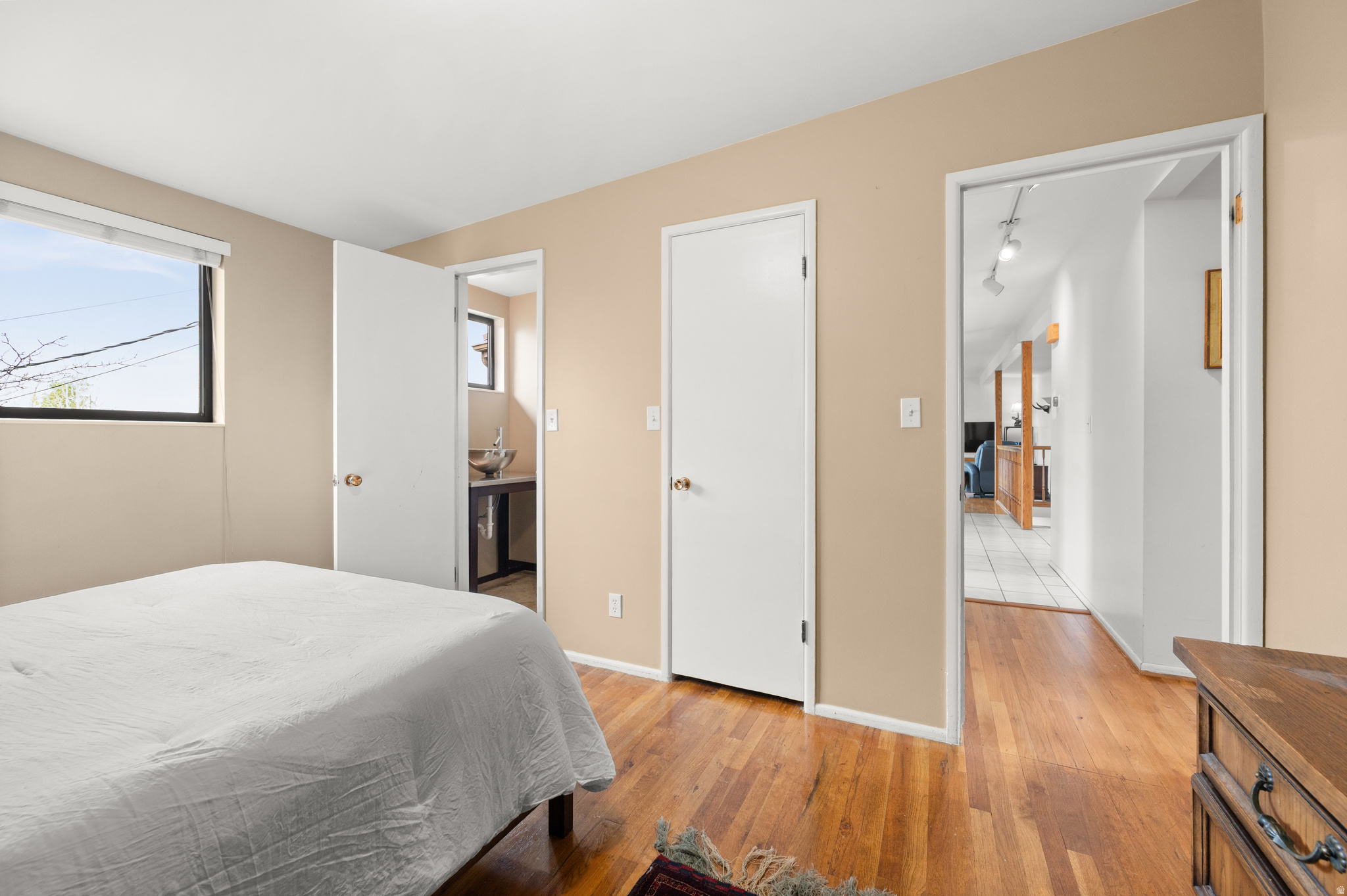 MAJESTIC HEI - Residential