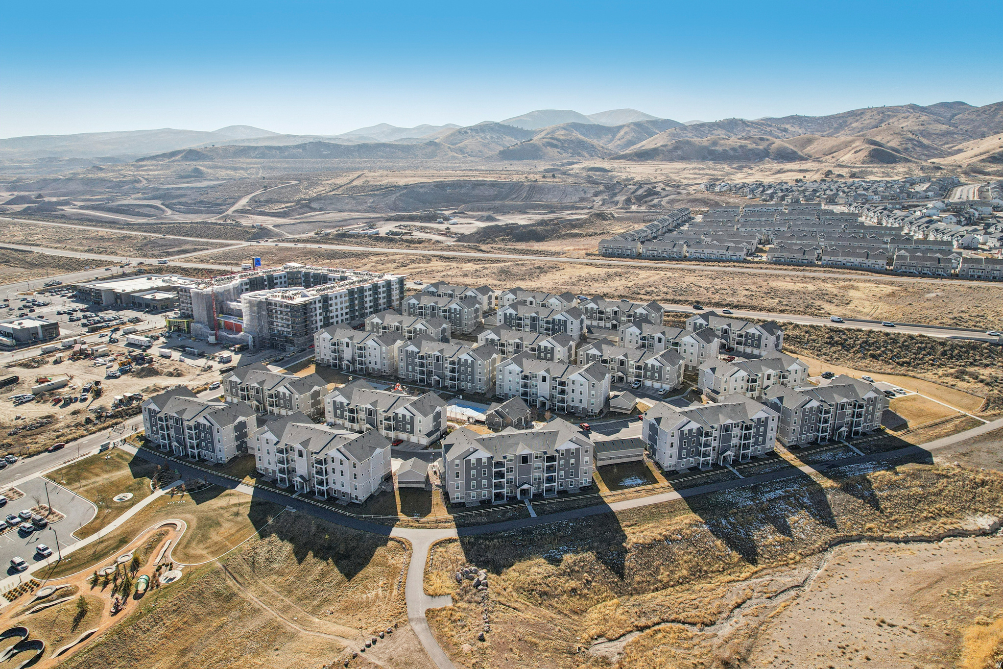 SADDLEBROOK - Residential