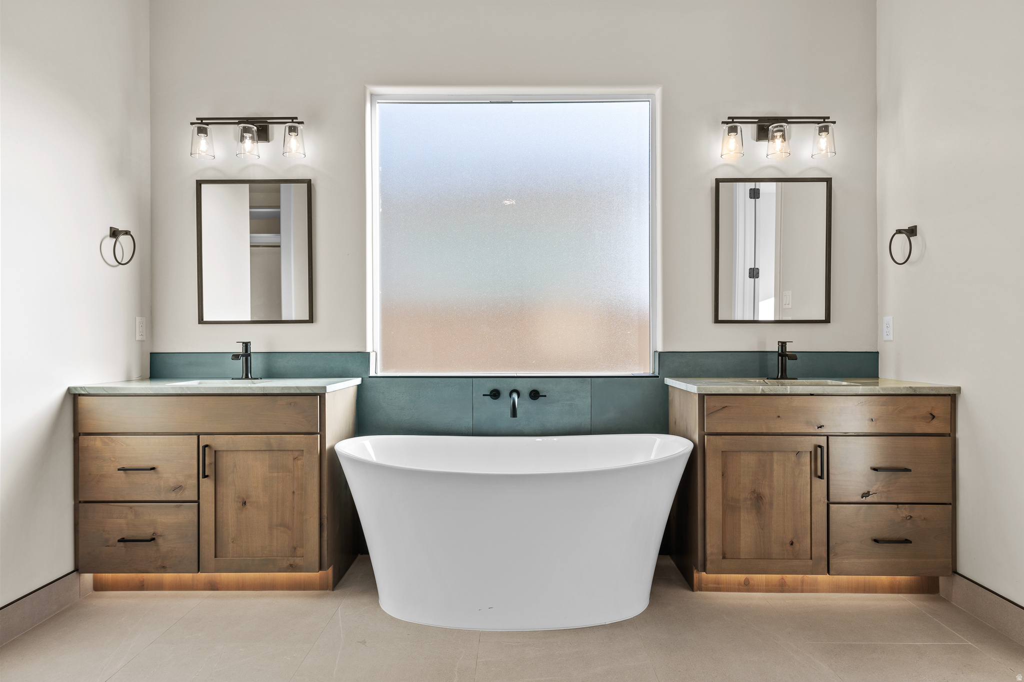 ZIONS GATE - Residential