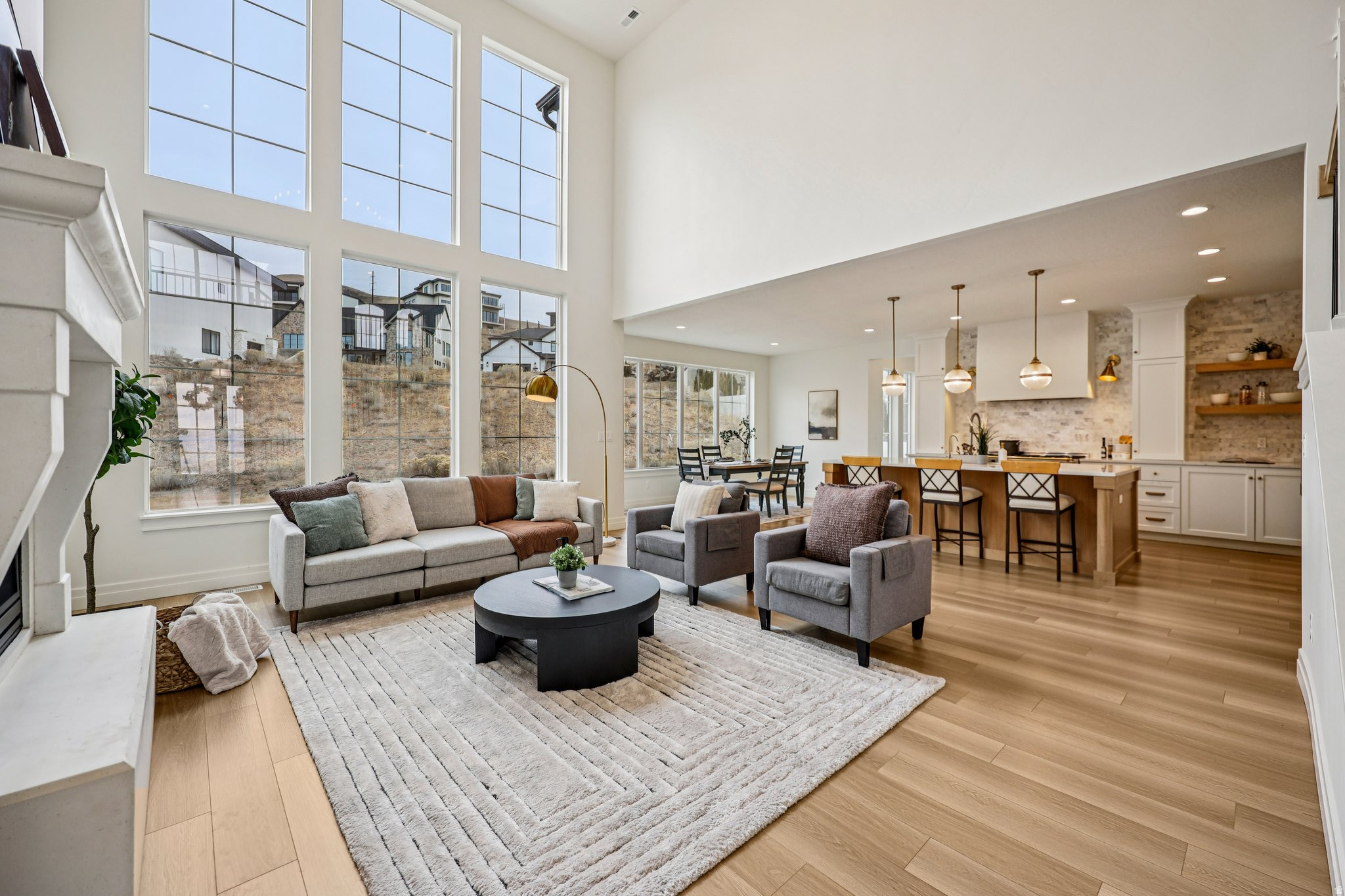 TRAVERSE MOUNTAIN - Residential