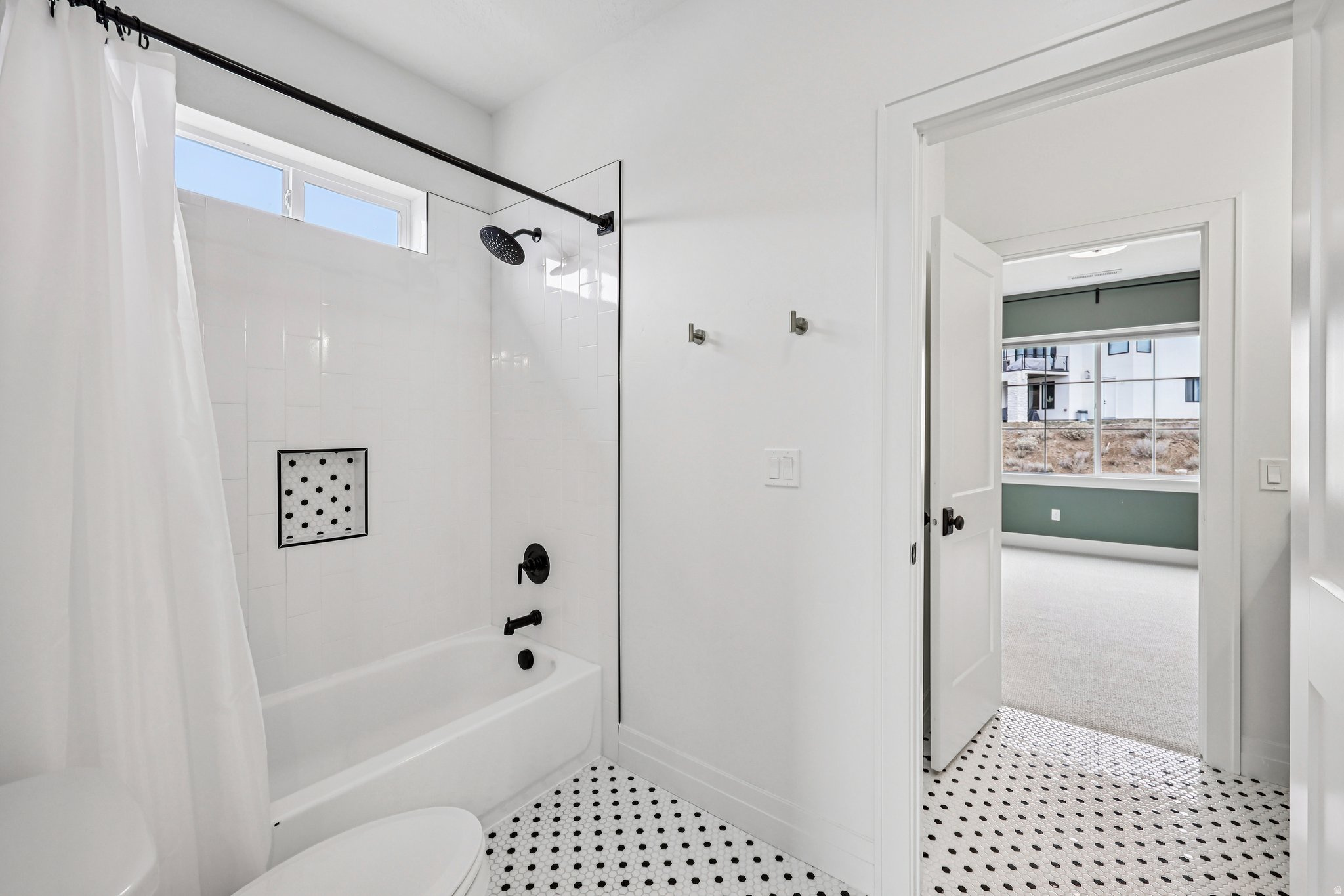 TRAVERSE MOUNTAIN - Residential