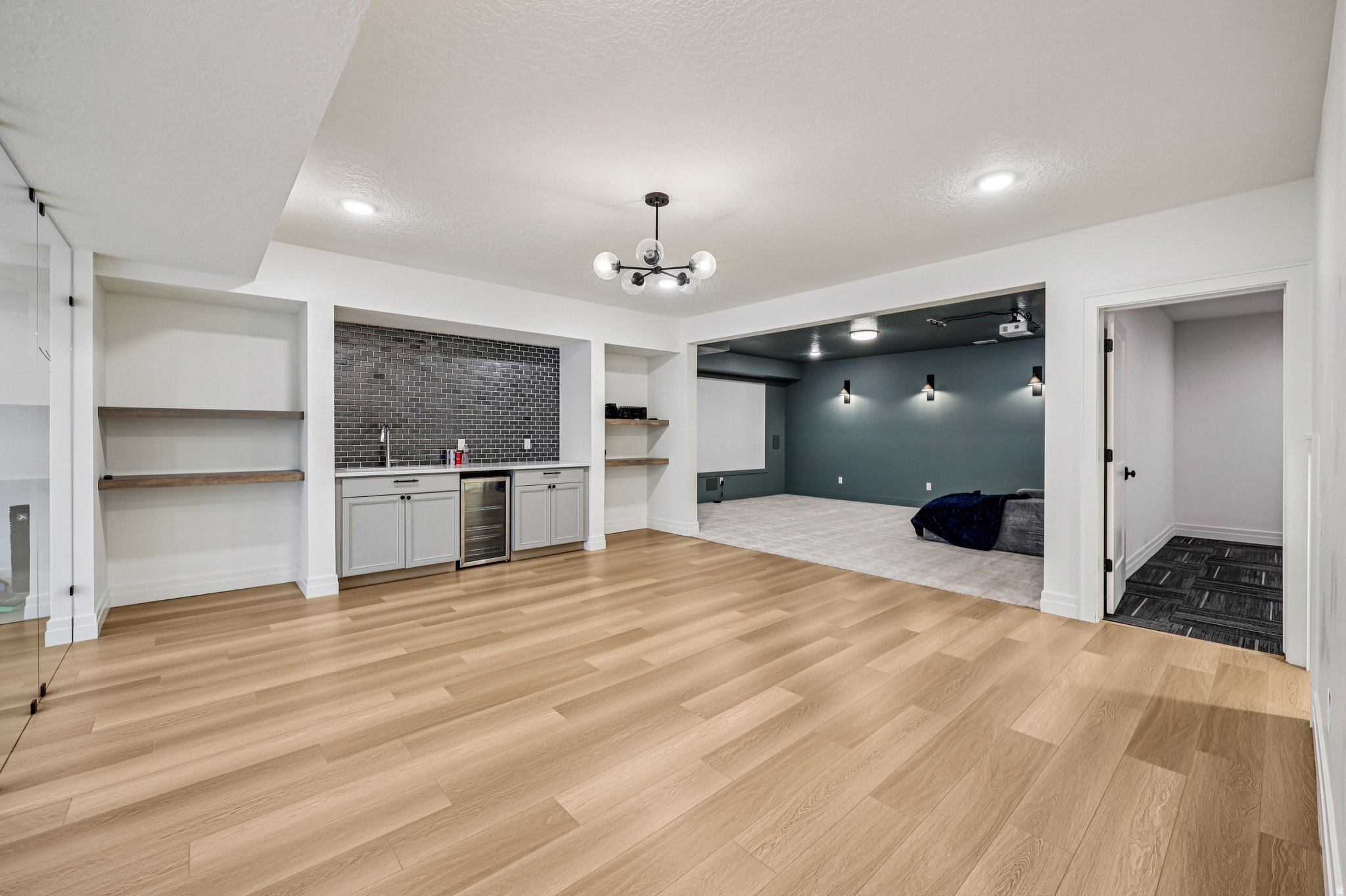 TRAVERSE MOUNTAIN - Residential