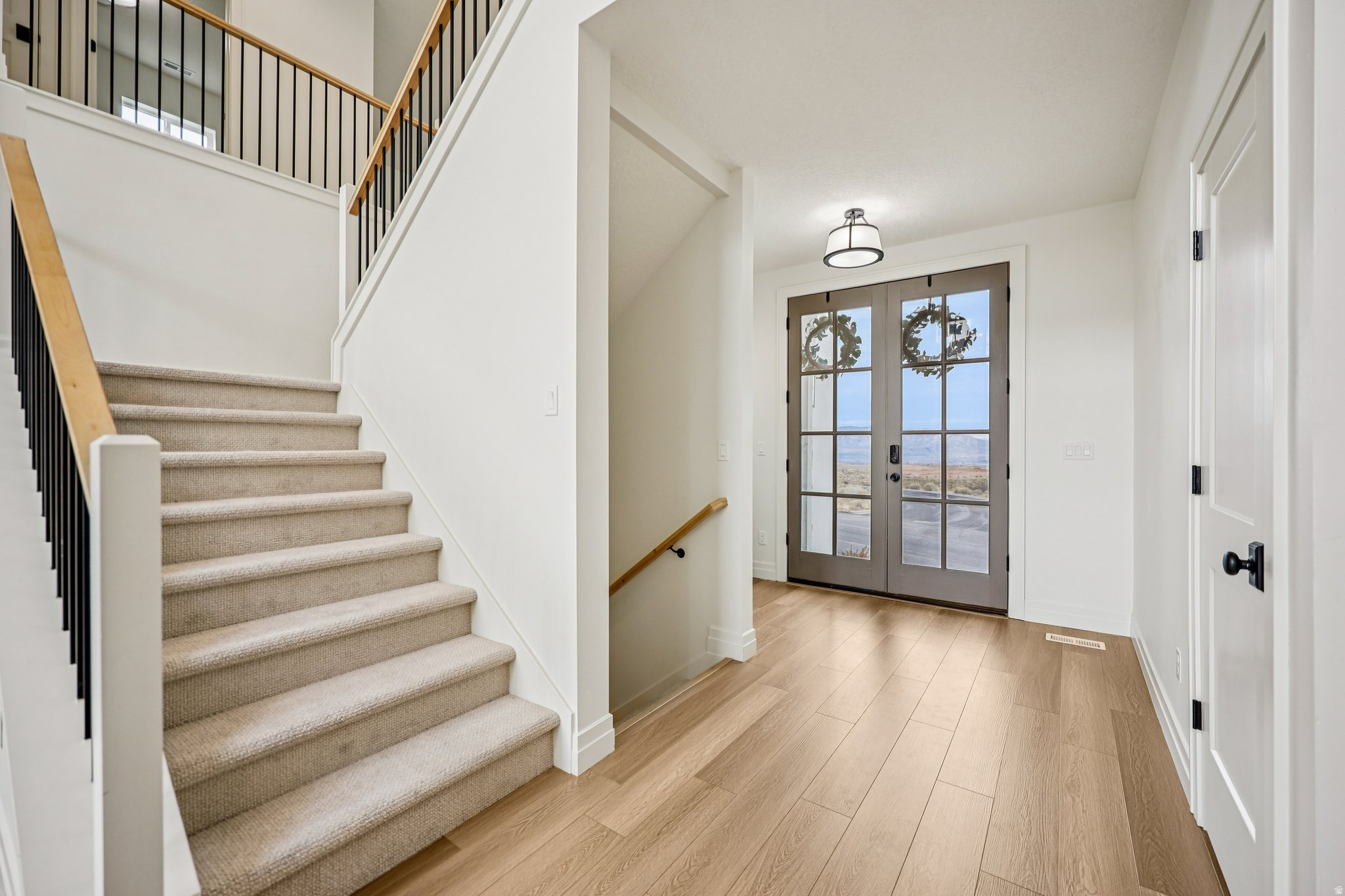 TRAVERSE MOUNTAIN - Residential