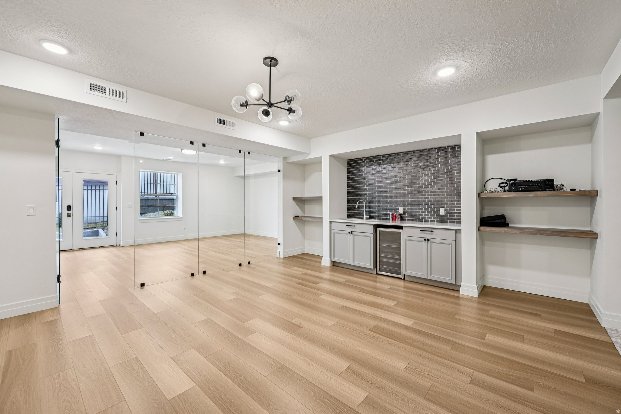 TRAVERSE MOUNTAIN - Residential