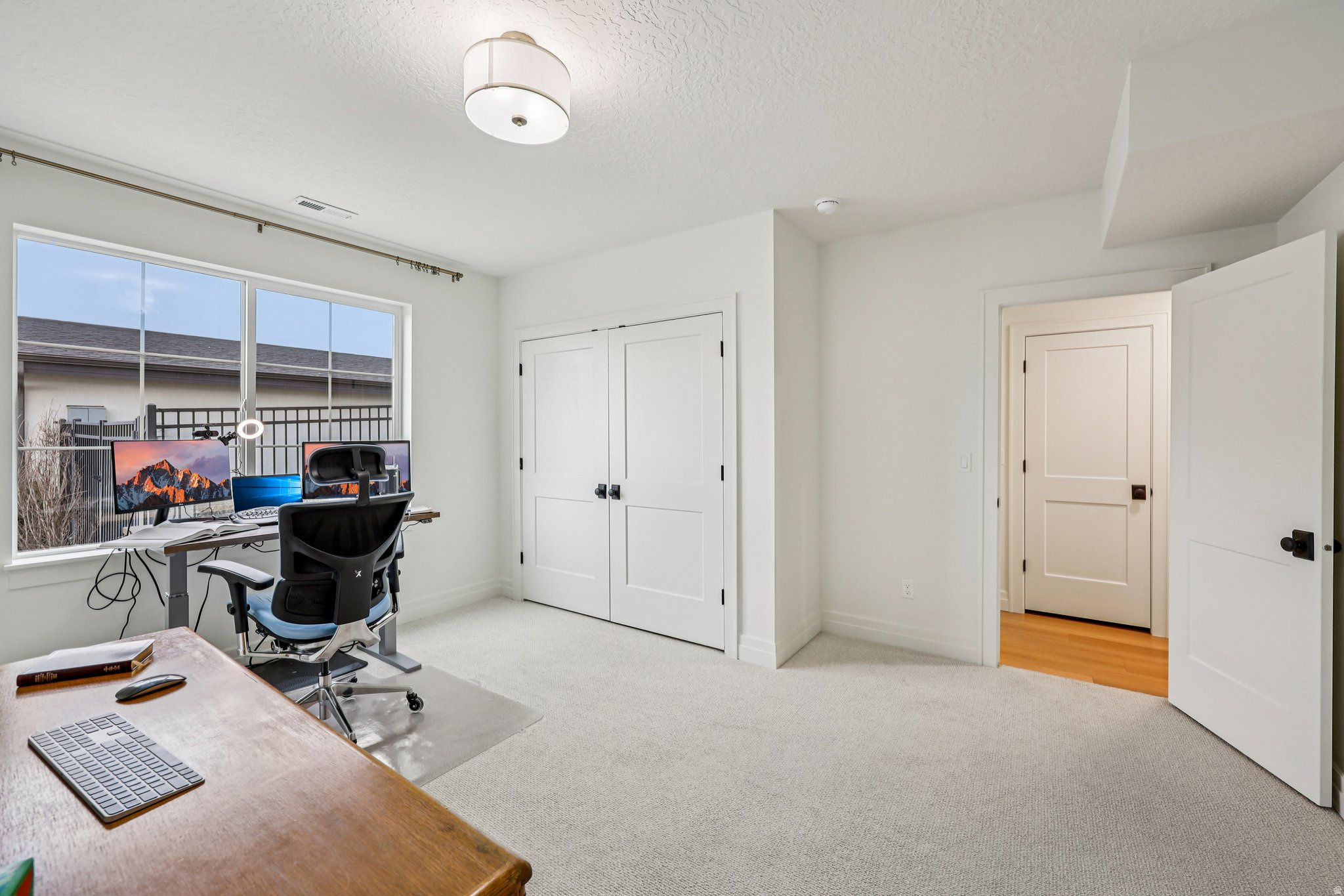 TRAVERSE MOUNTAIN - Residential