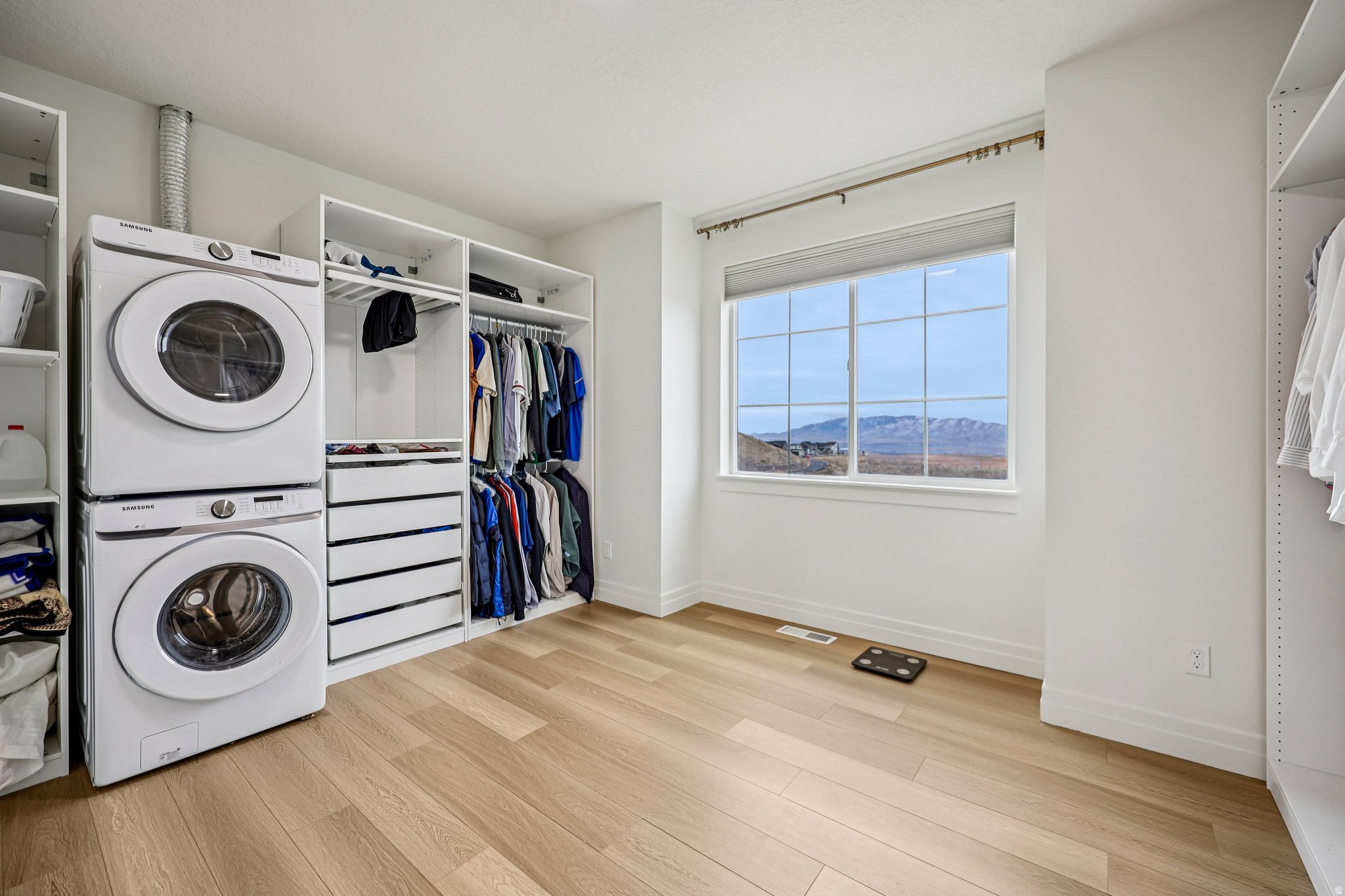 TRAVERSE MOUNTAIN - Residential