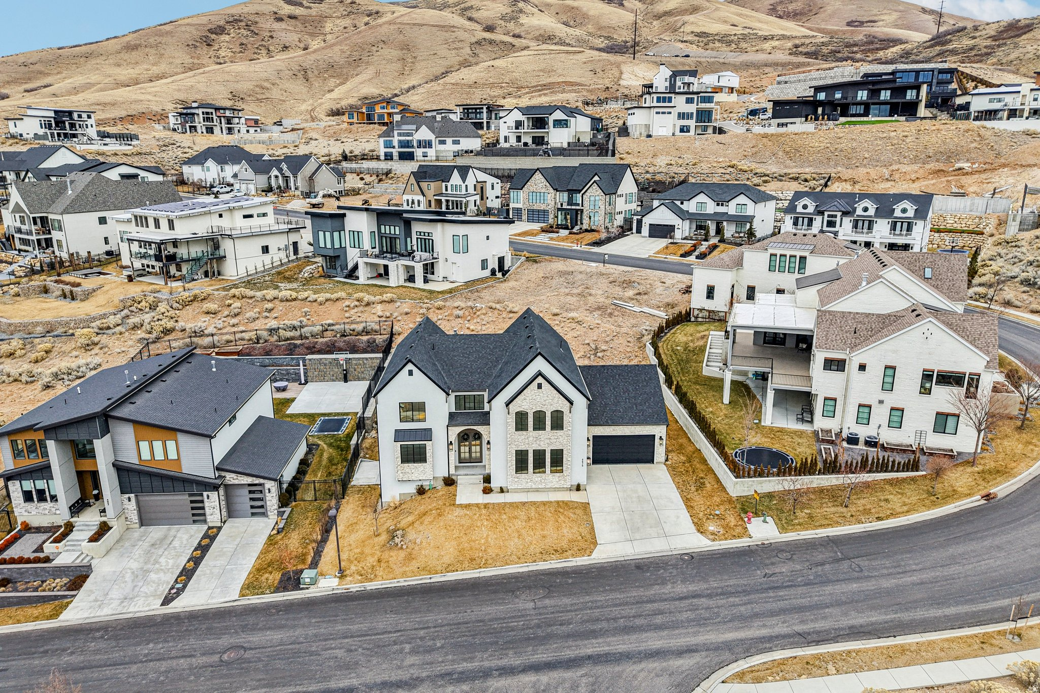 TRAVERSE MOUNTAIN - Residential