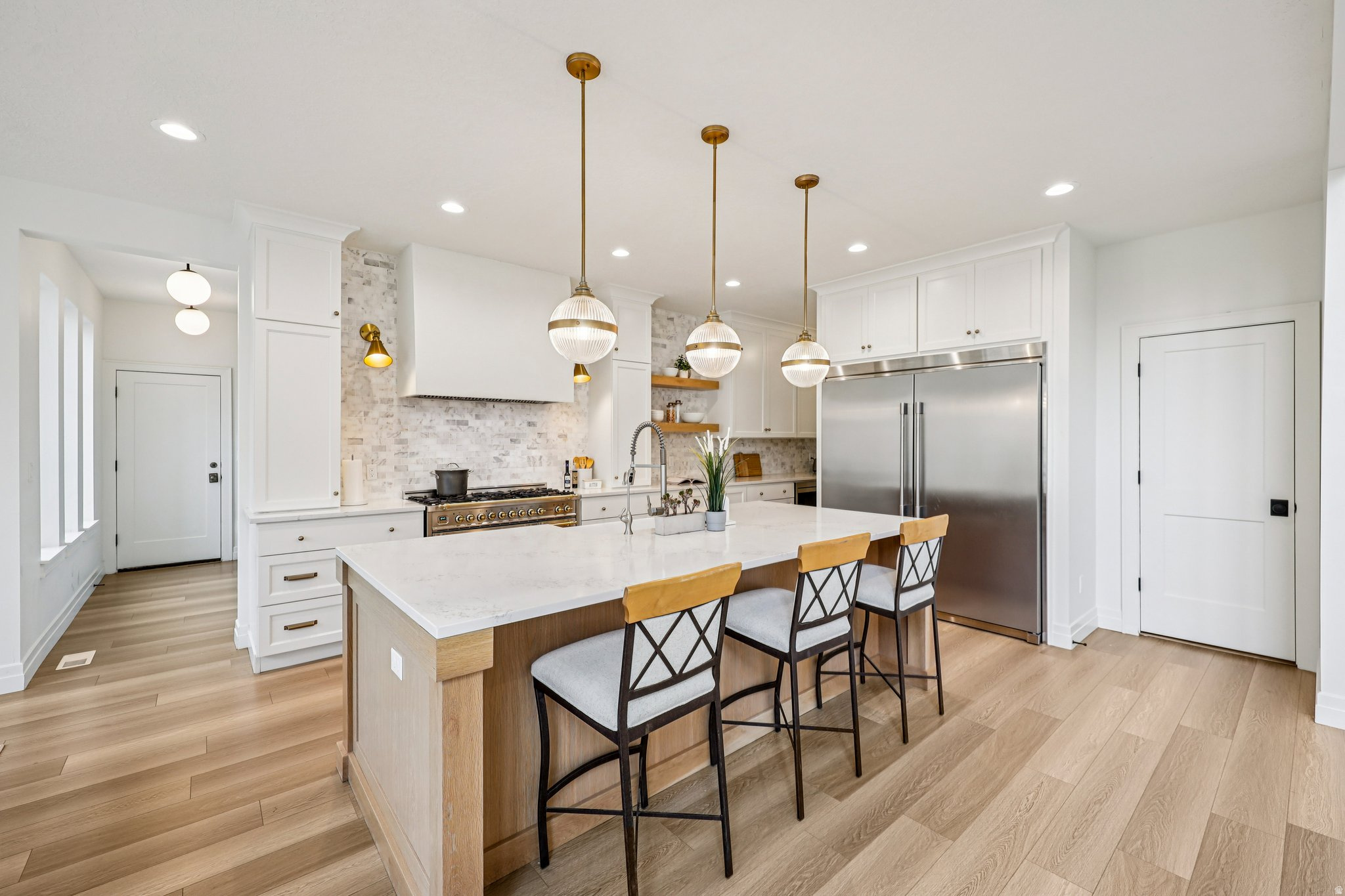 TRAVERSE MOUNTAIN - Residential