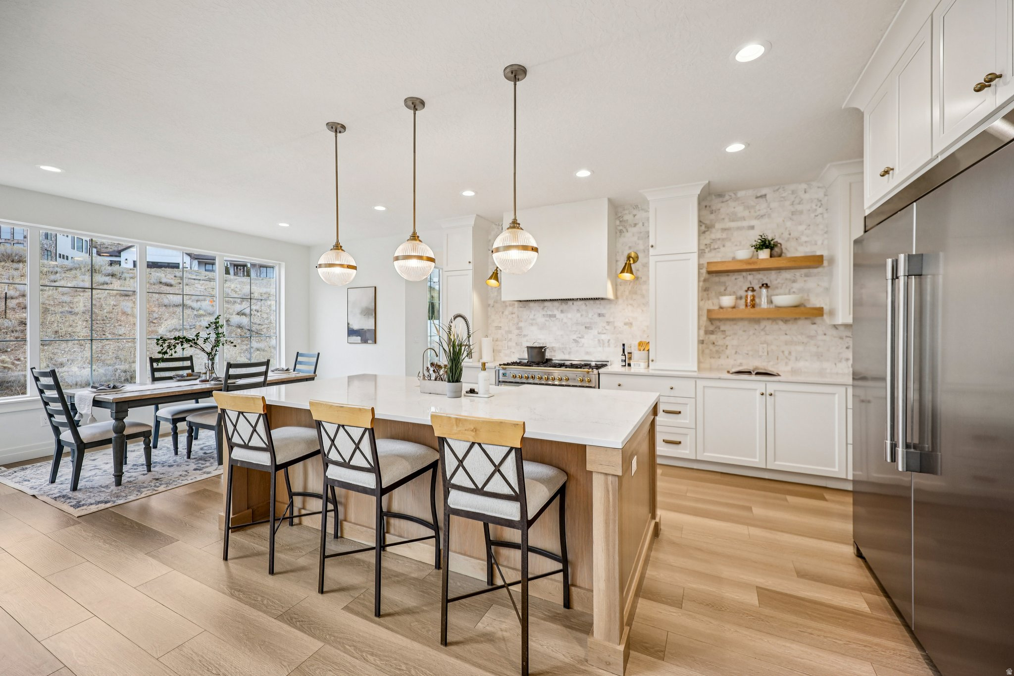 TRAVERSE MOUNTAIN - Residential