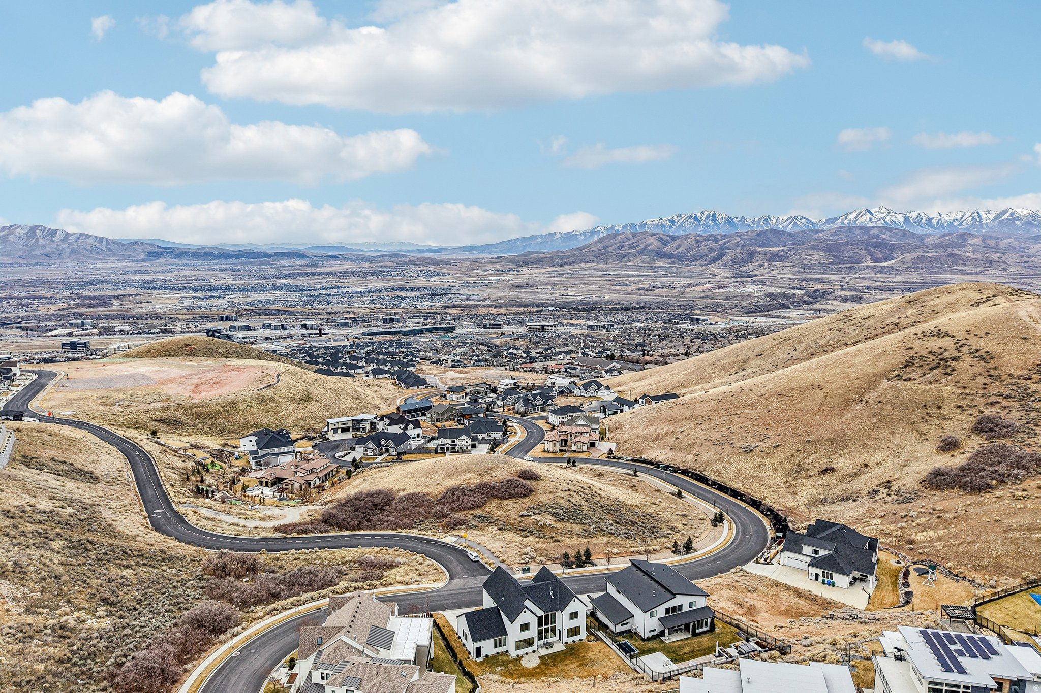 TRAVERSE MOUNTAIN - Residential