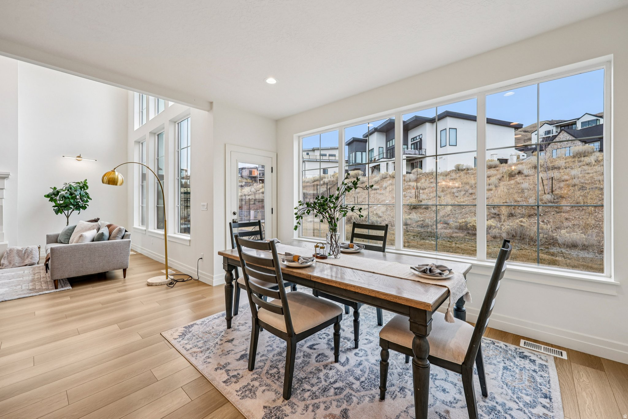 TRAVERSE MOUNTAIN - Residential