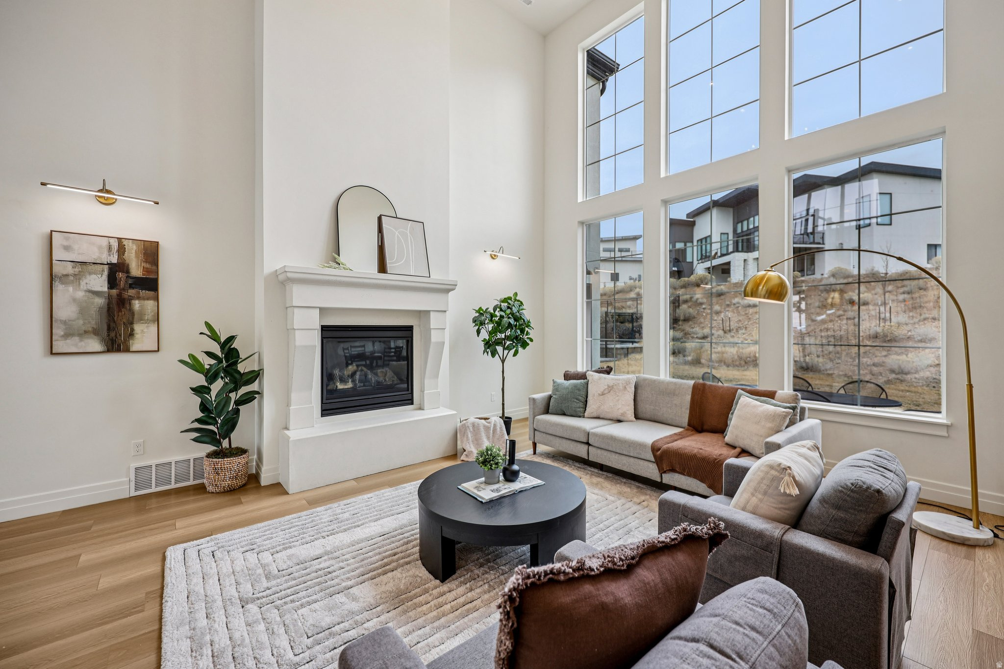 TRAVERSE MOUNTAIN - Residential