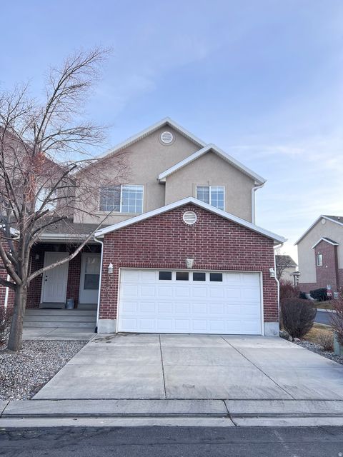 Townhouse For Sale - 10473 S Sage Creek Rd Rd<br/> South Jordan, UT 84009