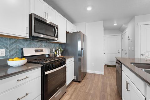 Tiny photo for 1204 W PATCHWORK DR, Santaquin, UT 84655 (MLS # 2146563)