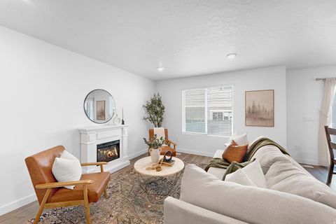 Tiny photo for 1204 W PATCHWORK DR, Santaquin, UT 84655 (MLS # 2146563)