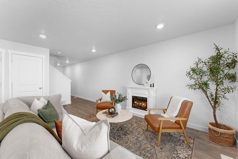 Tiny photo for 1204 W PATCHWORK DR, Santaquin, UT 84655 (MLS # 2146563)