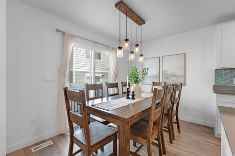 Tiny photo for 1204 W PATCHWORK DR, Santaquin, UT 84655 (MLS # 2146563)