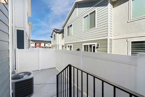 Tiny photo for 1204 W PATCHWORK DR, Santaquin, UT 84655 (MLS # 2146563)