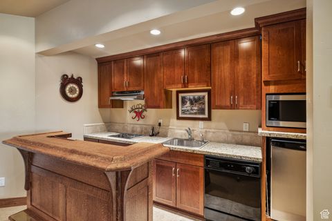 Tiny photo for 75 HIDDEN OAKS LN, Park City, UT 84060 (MLS # 2027228)