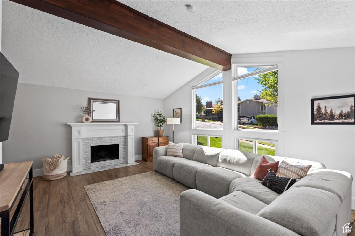 ORCHARD HILLS EAST - Residential