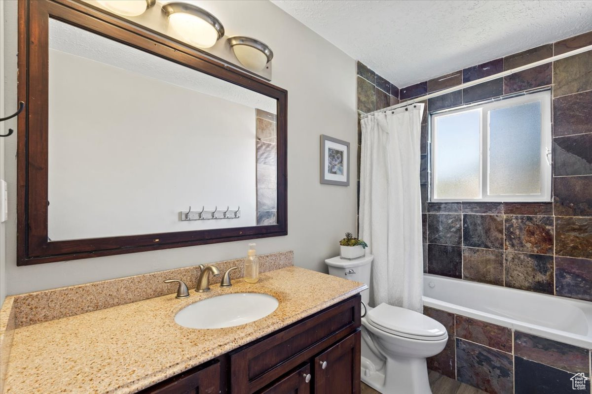 ORCHARD HILLS EAST - Residential