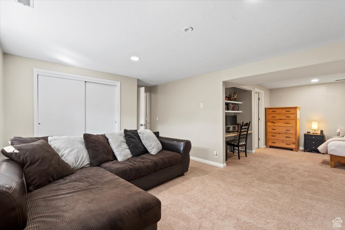 ORCHARD HILLS EAST - Residential