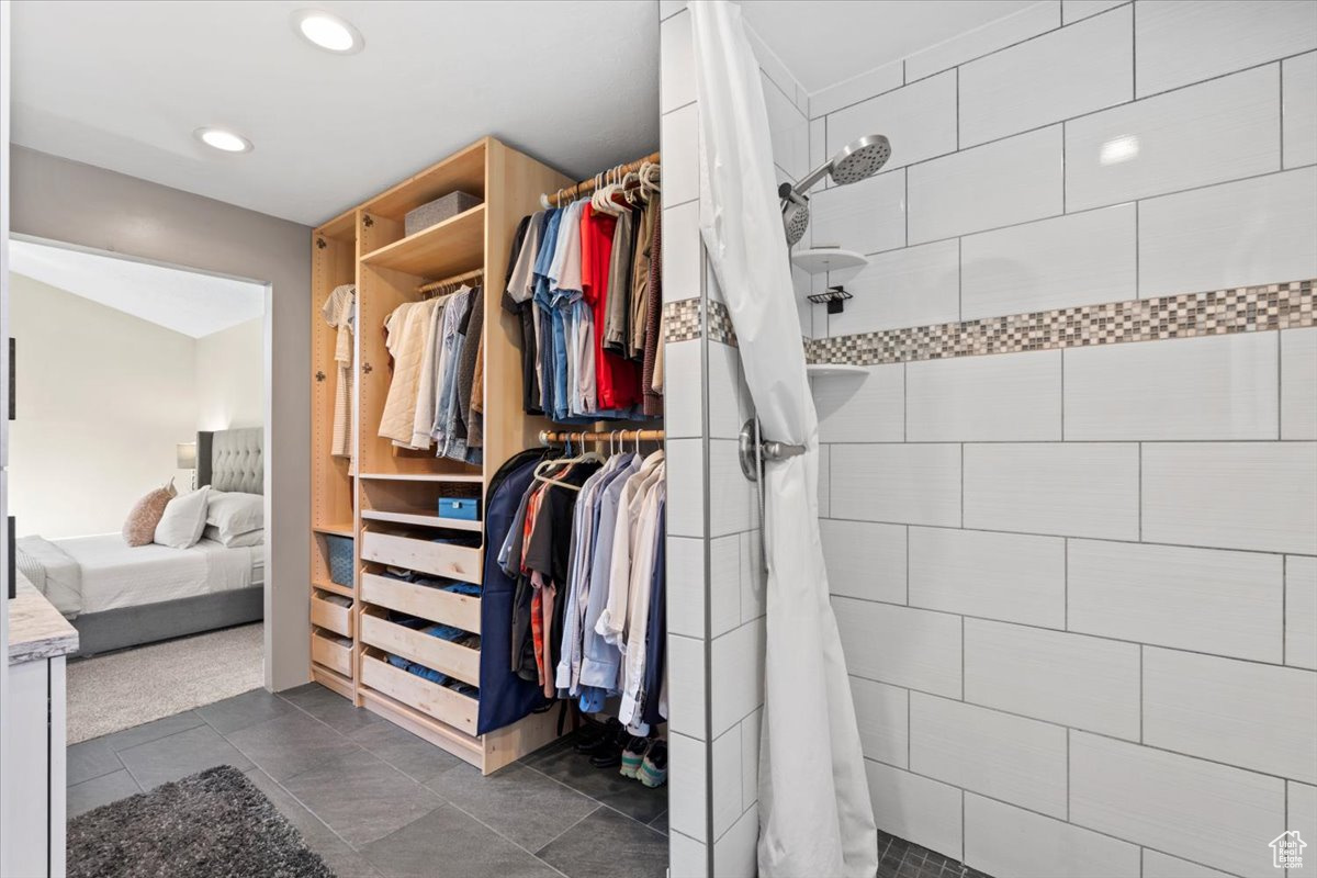 ORCHARD HILLS EAST - Residential